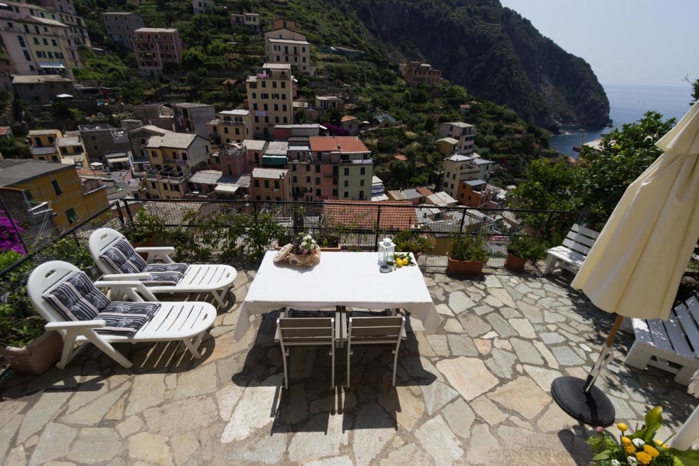 Villino Caterina House: big terrace seaview